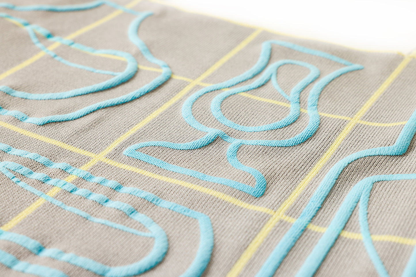 CUSTOM GRID ×unpis “ALL SHAPES ARE GOOD/CONCRETE”